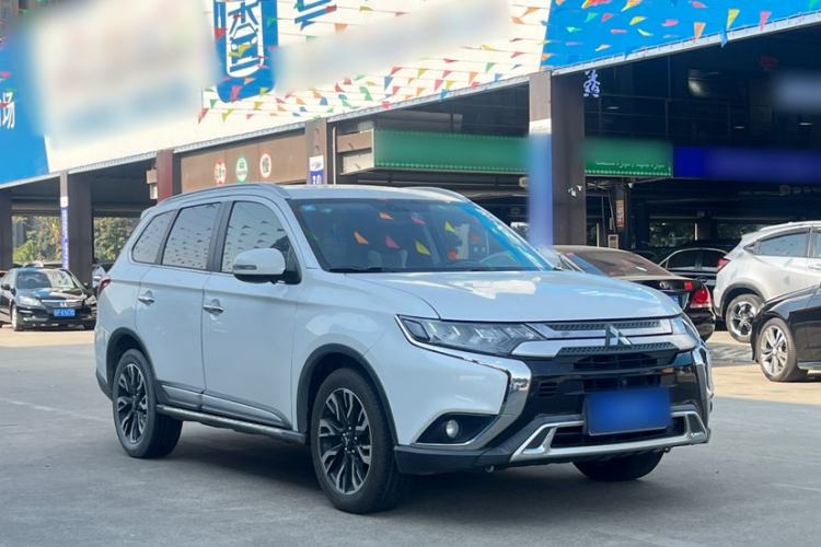 Used Mitsubishi Outlander 2020 2.4L 4x4 Zhi Xiang Edition 5 Seats
