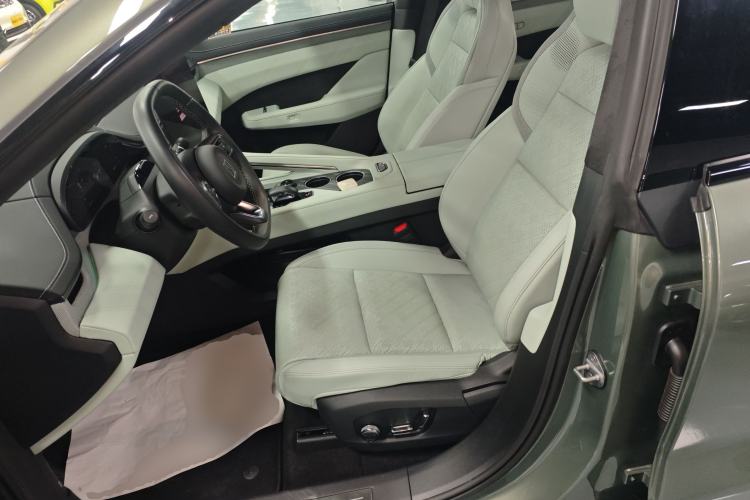 Used Zeekr 001 2025 WE Edition 100 kWh Rear-Wheel Drive
