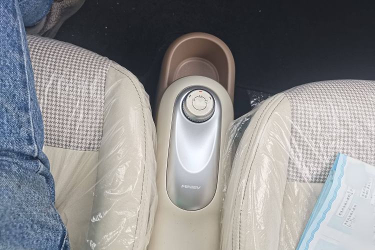 Used Wuling Hongguang MINIEV 2025 Four-Door Version Advanced Edition
