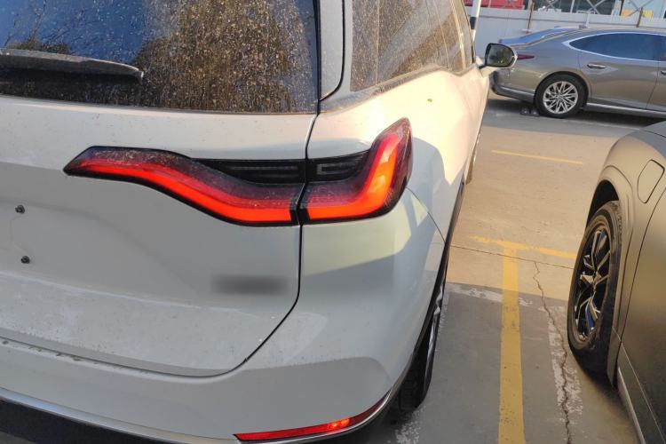 Used Nio ES8 2020 580 km Range 7-Seater Version