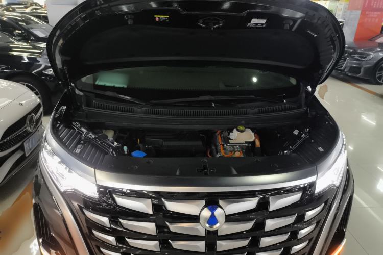 Used Denza D9 2022 DM-i 970 Four-Wheel Drive Prestige Model