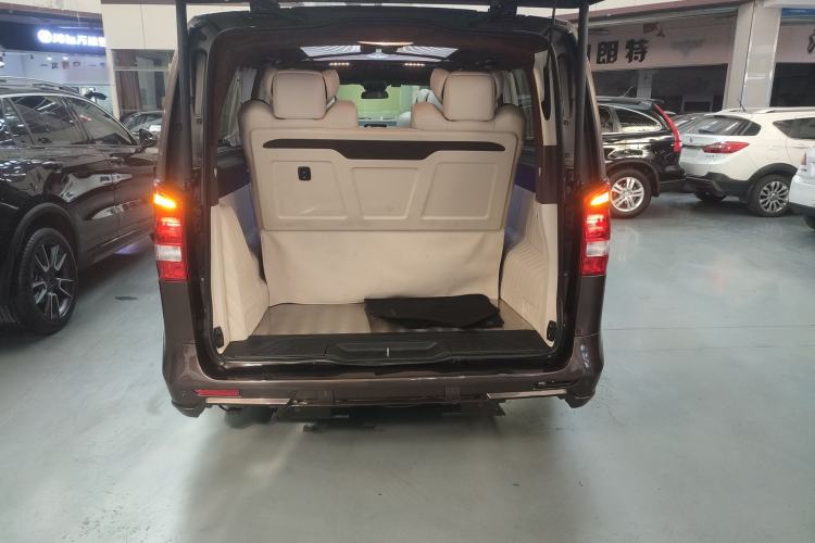 Used Mercedes-Benz V-Class 2018 V250 2.0T Middle East Version
