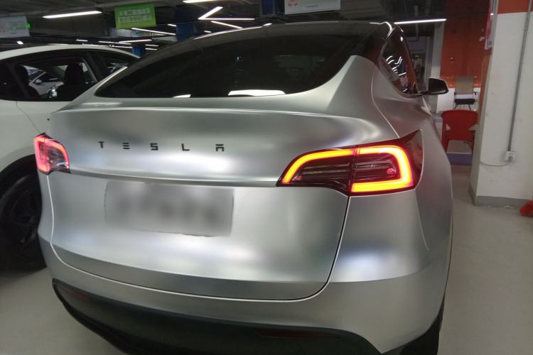 Used Tesla Model Y 2023 Rear-Wheel-Drive Version
