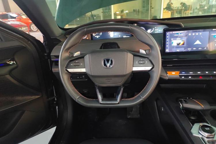 Used Changan UNI-V 2022 1.5T Prestige Version