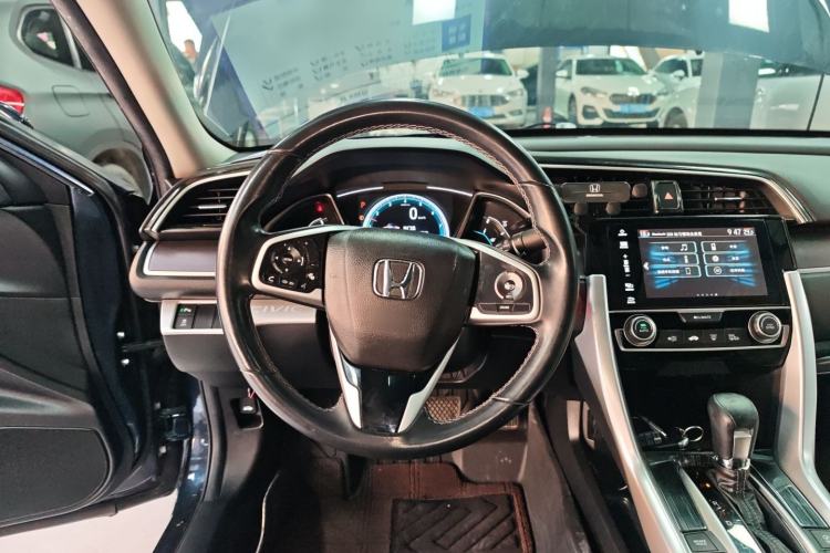 Used Honda Civic 2016 220TURBO CVT Prestige Edition
