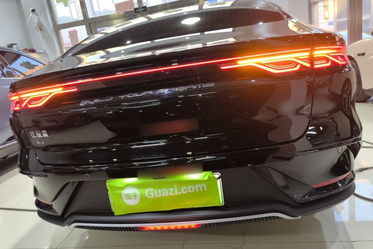 Used BYD Han 2024 EV Glory Edition 506KM Front-Wheel-Drive Premium Model
