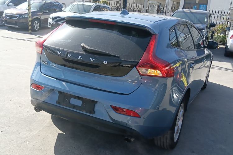Used Volvo V40 2016 T3 Zhiyi Edition
