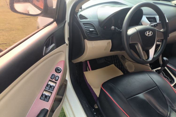 Used Hyundai Verna (older generation) 2014 1.4L Automatic Leading-Edge GLX