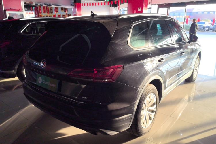 Used Volkswagen Touareg 2019 2.0 TSI Flagship Edition China VI