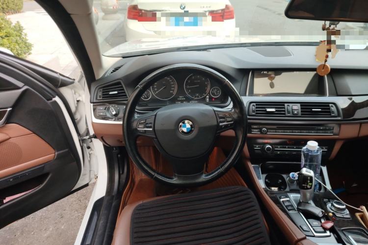 Used BMW 5 Series 2014 525Li Leading Model
