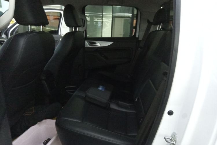 Used Great Wall Poer 2021 2.0T Commercial Version Automatic Diesel 4x4 Elite Long-Box GW4D20M
