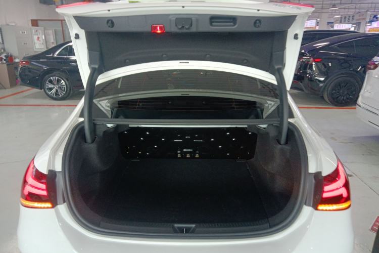 Used Mercedes-Benz A-Class 2021 A 200 L Sport Sedan Fashion Model