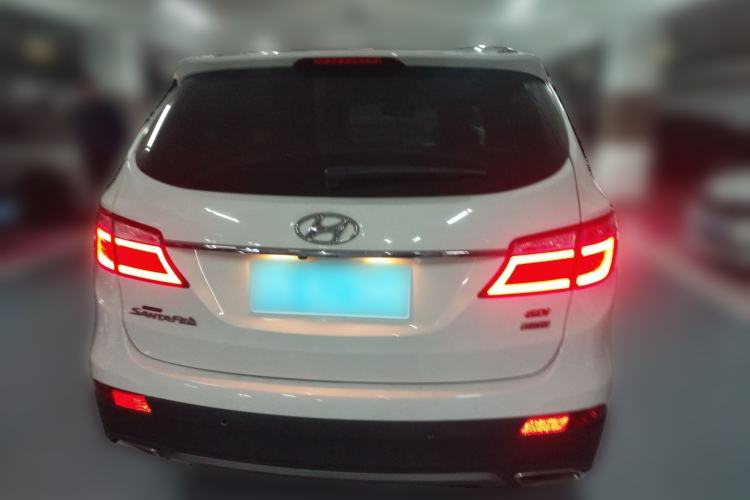 Used Hyundai Grand SantaFe 2013 3.0L 7-Seater 4x4 Flagship Edition
