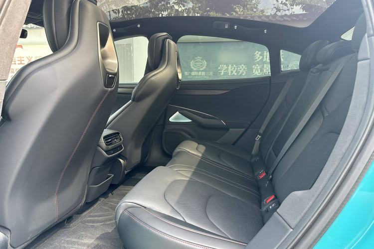 Used  SU7 2024 Four-Wheel Drive Ultra-Long Range Advanced Intelligent Driving Max Edition
