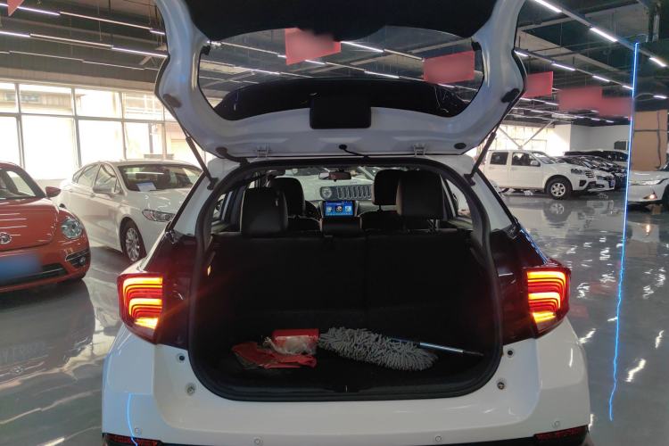 Used Toyota YARiS L 2020 X-Trail X 1.5L CVT Luxury Edition
