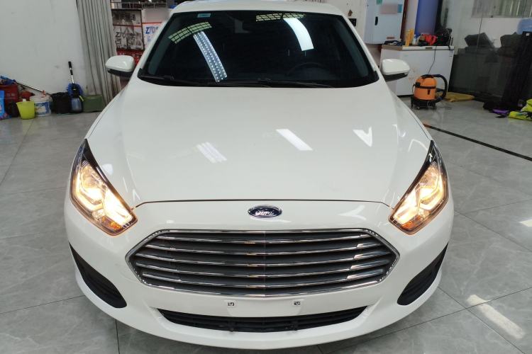 Used Ford Escort 2019 Revised 1.5L Automatic ZhiXiang Version (Tire Pressure Monitoring) China VI Standard