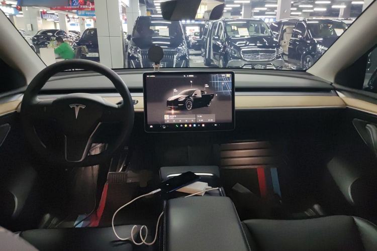 Used Tesla Model Y 2022 Rear-Wheel-Drive Version
