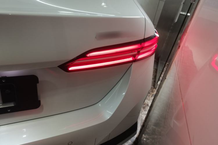 Used BMW i5 2024 eDrive 35L M Sport Package