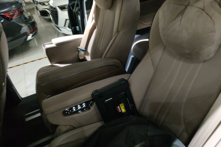 Used XPeng X9 2025 740 Ultra-Long Range Max
