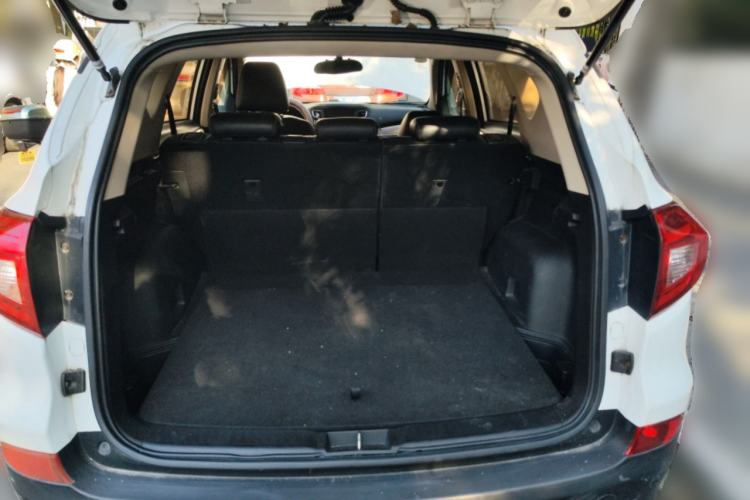 Used BYD Song 2016 GaiShi Edition 1.5TID Automatic Elite Model
