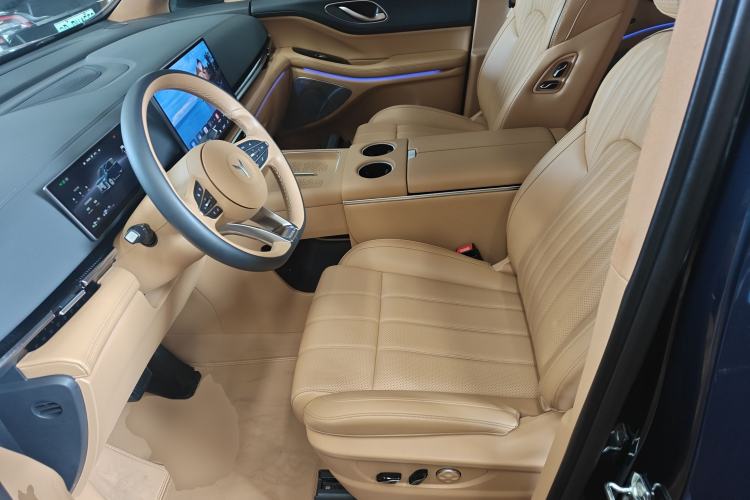 Used VOYAH Dream 2025 PHEV Four-Wheel-Drive Flagship Version – Qiankun Edition
