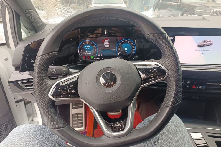 Used Volkswagen Golf 2023 Facelift 280TSI DSG R-Line Lite
