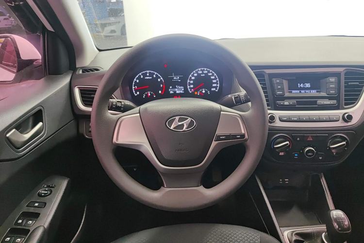 Used Hyundai Verna 2016 1.4L Manual Cool Edition GLS
