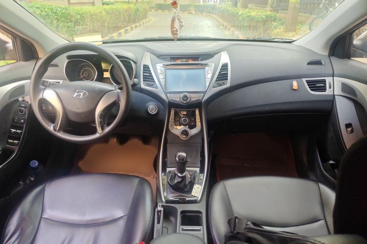Used Hyundai Elantra 2015 1.6L Manual Leading Model

