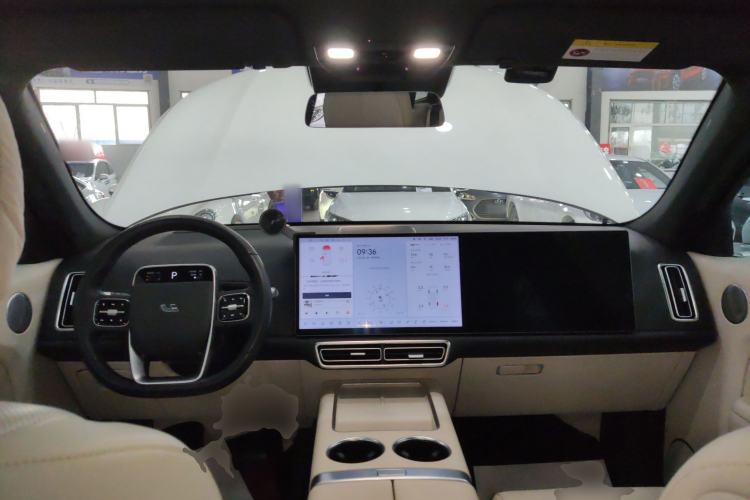 Used Li Auto L7 2023 Pro Model
