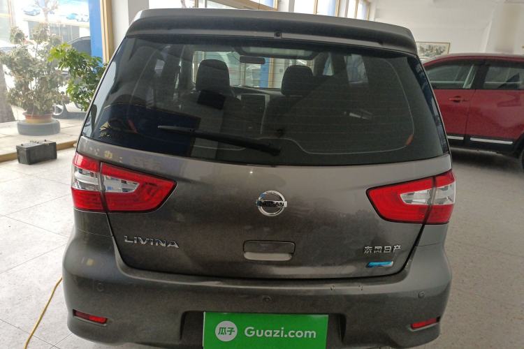 Used Nissan Livina 2015 1.6XL Manual Luxury Edition
