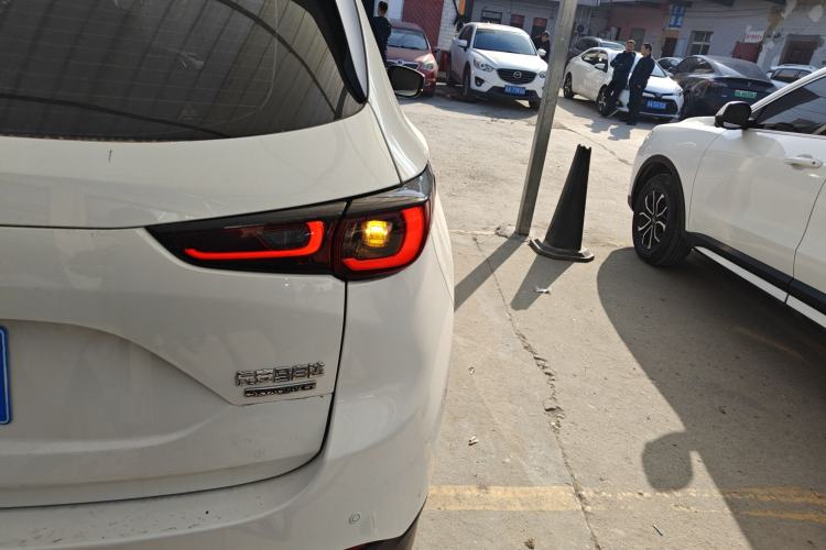 Used Mazda CX-5 2022 2.5L Automatic Two-Wheel Drive Smart Version
