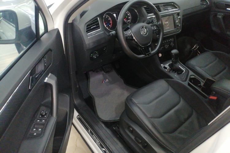 Used Volkswagen Tiguan L 2017 330TSI Automatic Two-Wheel Drive Luxury Edition