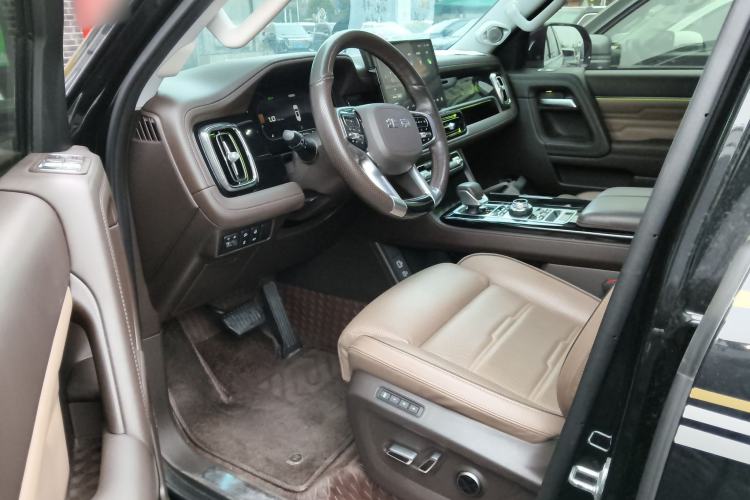 Used  BJ60 2022 2.0T Version 11 Seven Seats
