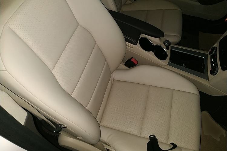 Used Mercedes-Benz GLK-Class 2013 GLK 300 4MATIC Dynamic Sunroof Model
