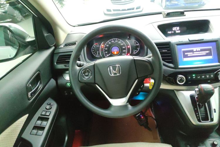 Used Honda CR-V 2016 2.0L Two-Wheel Drive Classic Edition
