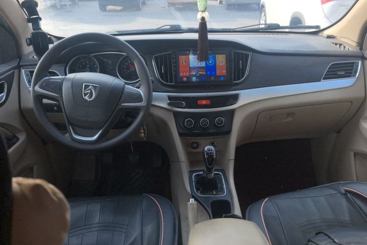 Used Baojun 730 2019 1.5L Manual Value Edition 7 Seats China VI Emission Standard
