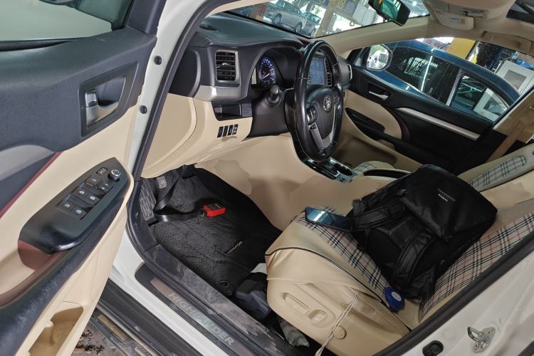 Used Toyota Highlander 2015 2.0T Four-Wheel Drive Luxury Edition 7-Seater
