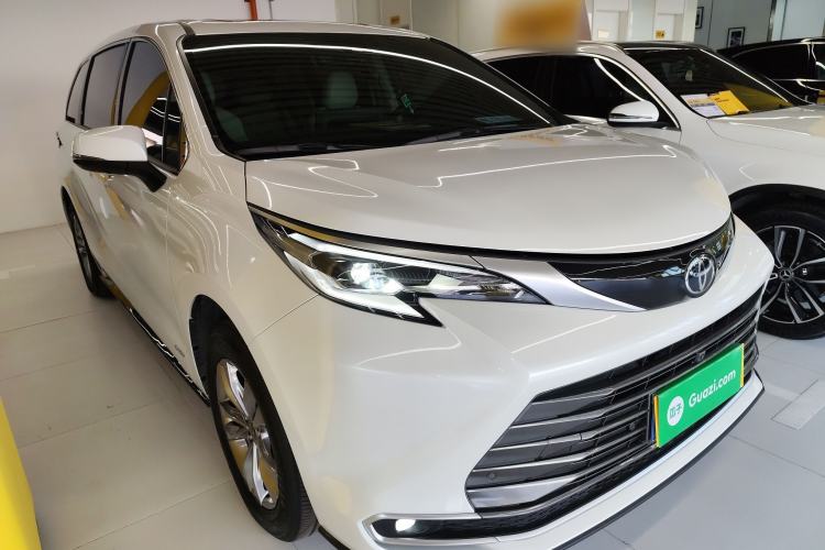 Used Toyota Sienna 2024 2.5L Hybrid Four-Wheel Drive Prestige Edition