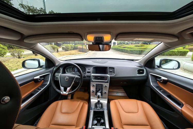 Used Volvo S60 2019 S60L Facelift T5 Intelligent Advanced Edition
