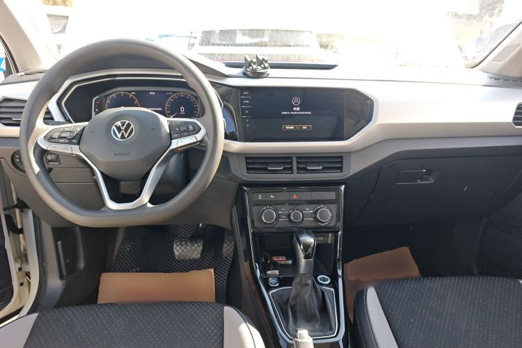 Used Volkswagen Tacqua 2021 200TSI DSG JoyConnect Edition
