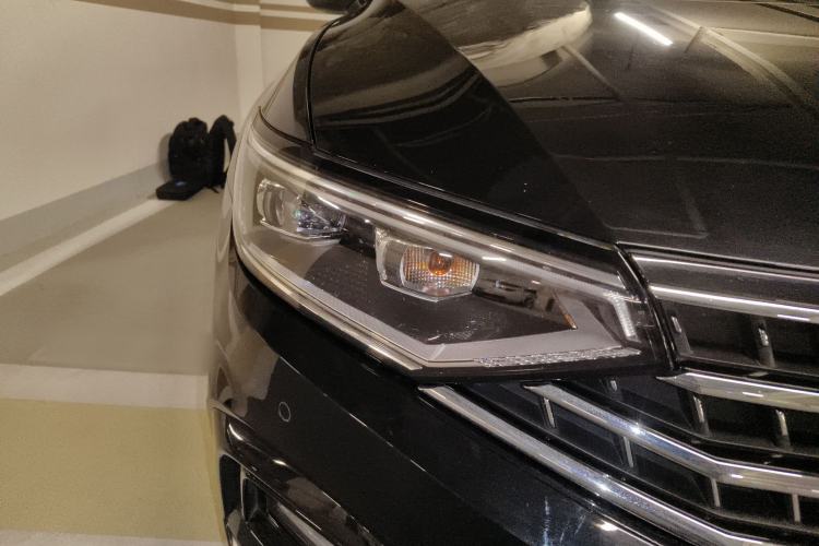 Used Volkswagen Magotan 2023 2 Million Units Commemorative Edition 330TSI DSG Luxury Version
