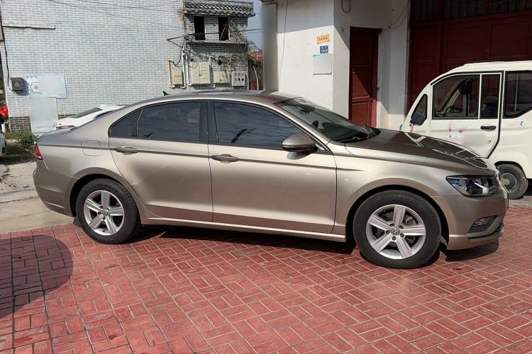 Used Volkswagen Lamando 2015 230TSI DSG Fashion Edition
