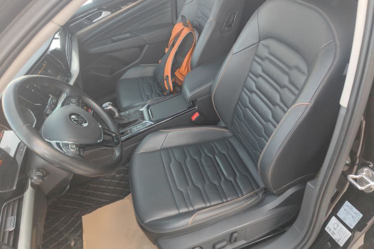 Used Volkswagen Passat 2020 Facelift 330TSI Elite Edition China VI Standard
