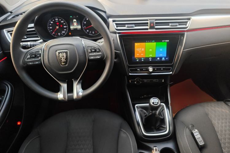 Used Roewe i5 2020 1.5L Manual 4G Connect Luxury Edition
