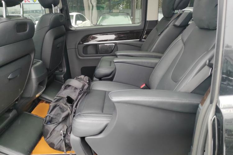 Used Mercedes-Benz V-Class 2018 V 260 Prestige Edition China VI
