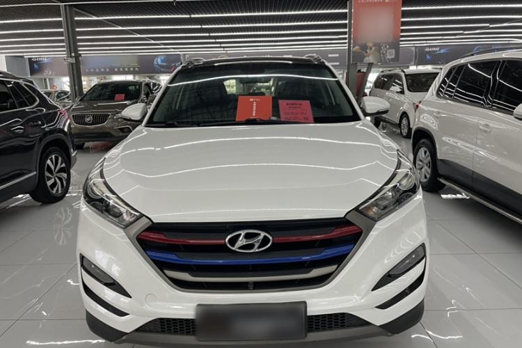 Used Hyundai Tucson 2015 1.6T Dual-Clutch Two-Wheel-Drive Leading Model
