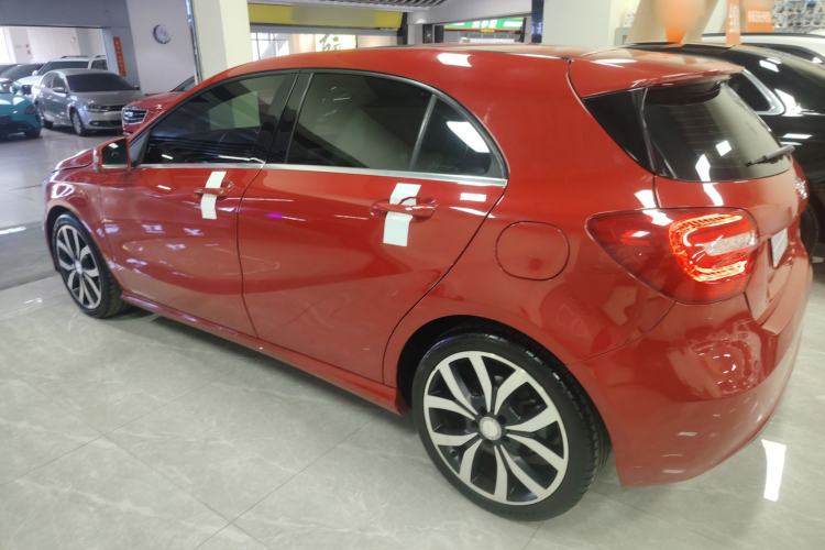 Used Mercedes-Benz A-Class 2015 A 200 Fashion Model
