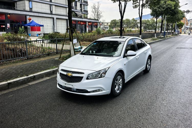 Used Chevrolet Cruze 2015 1.5L Classic SE MT