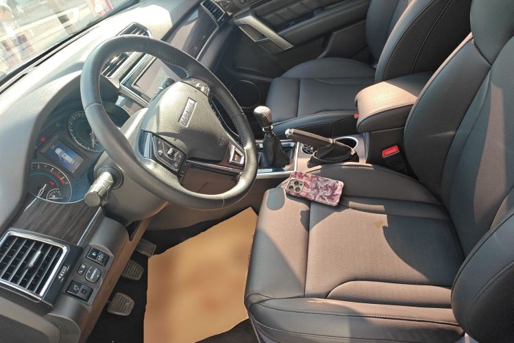 Used Haval H2 2016 Red Label 1.5T Manual Two-Wheel Drive Elite Model
