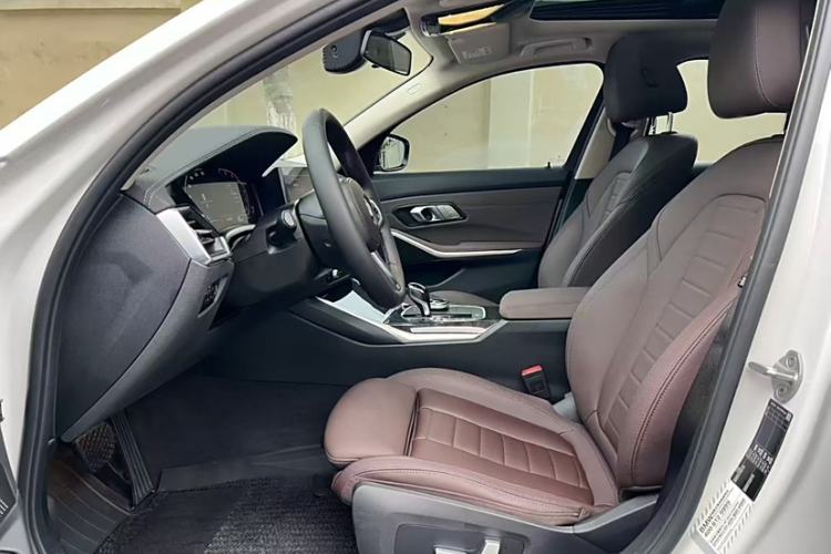 Used BMW 3 Series 2021 Second Facelift 325Li M Sport Package
